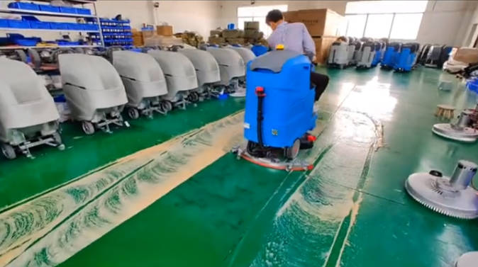 油尖旺2023年还在用人工的物业保洁不妨试试洗地机吧